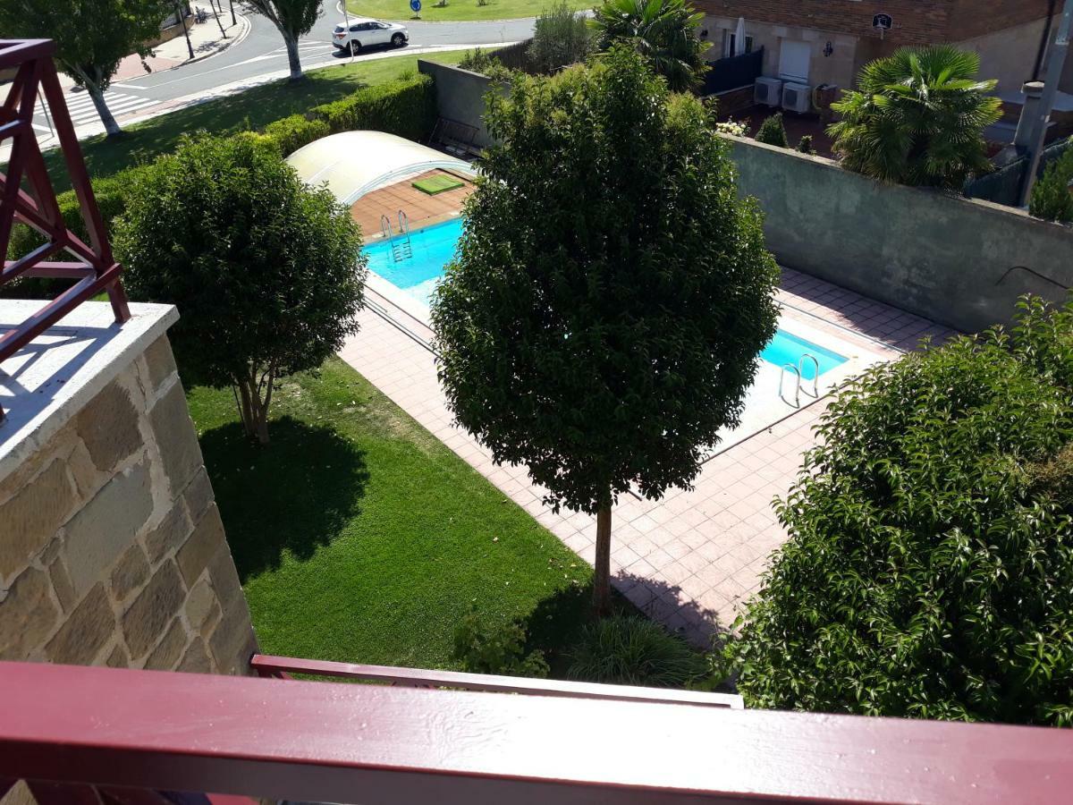 Preciosa Casa Independiente Con Piscina Cubierta Y Gran Jardin Privados Haro Exterior photo